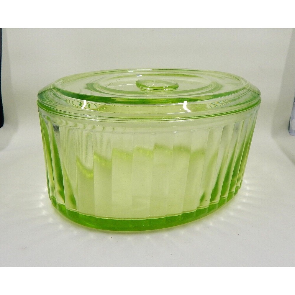 Anchor Hocking Covered Green Uranium Vaseline Glass Oval Refrigerator Dish 8x6